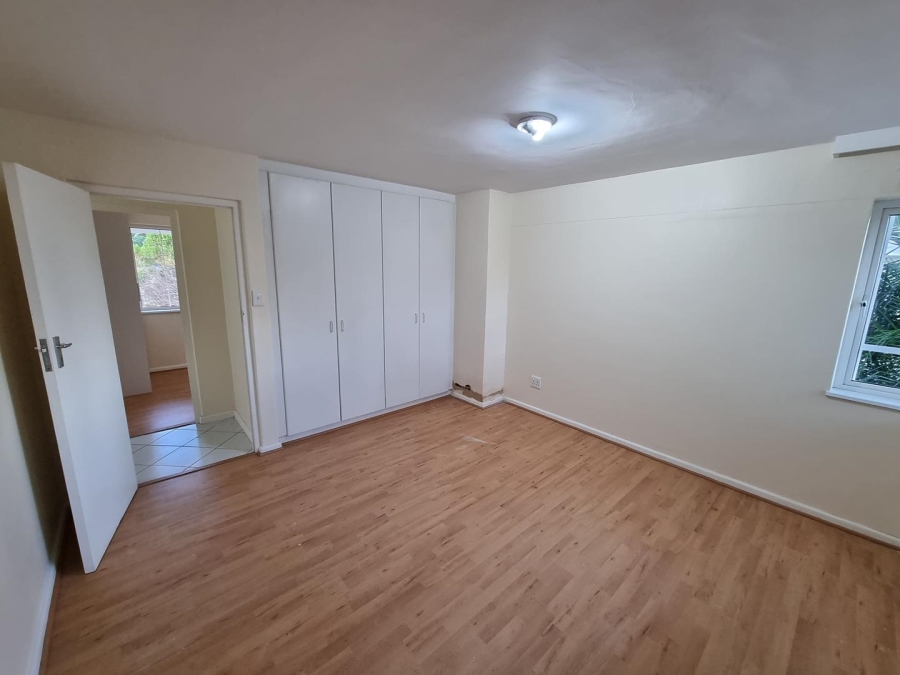 To Let 3 Bedroom Property for Rent in Vredehoek Western Cape